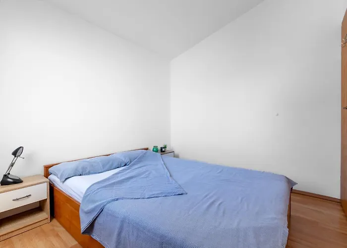 Hasnek Lejlighed Vir